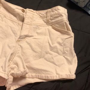 Universal Thread cream shorts